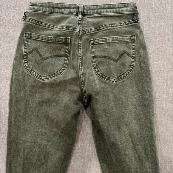 Cleo + Wolf High Rise Ankle Straight Jeans Green Distressed Sz 27 - Picture 8 of 9